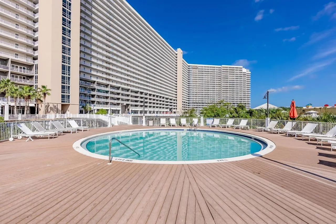 Laketown Wharf! Sleeps 9 - Resort Beach Condo, Stunning Ocean Views! By Dolce Vita Getaways Pcb Panama City Beach Holiday home